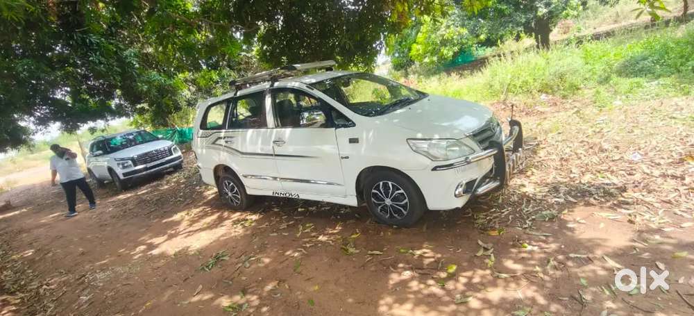 Toyota Innova 2016