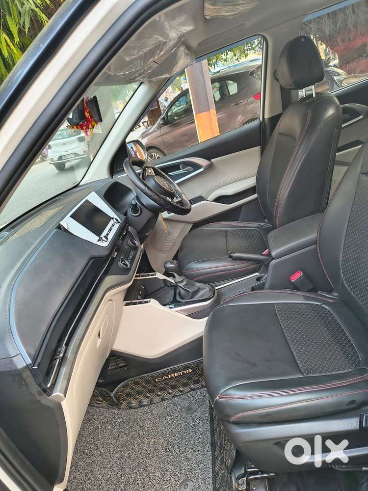 Kia Carens G1.5 6mt Gravity, 2024, Petrol