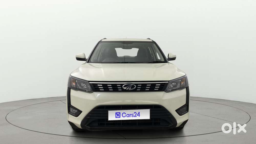 Mahindra Xuv300 W6 Amt Diesel, 2022, Diesel