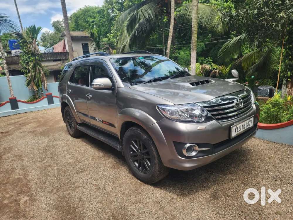 Toyota Fortuner 2012
