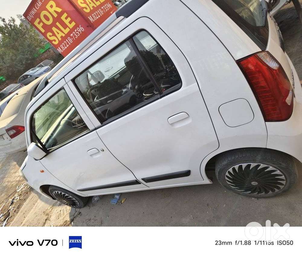 Maruti Suzuki Wagon R 1.0 Vxi (o) Amt, 2015, Petrol