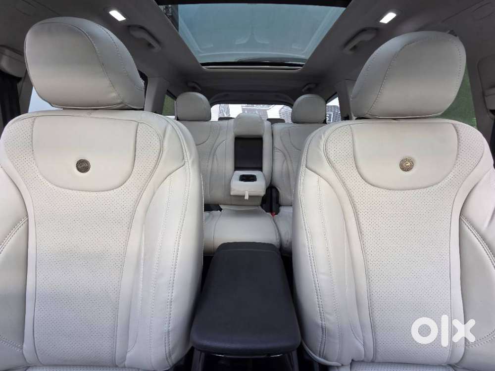 Mahindra Xuv700 2.2 Ax 5 Diesel At 7 Str, 2024, Diesel