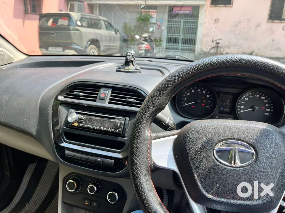 Tata Tiago Petrol 2017