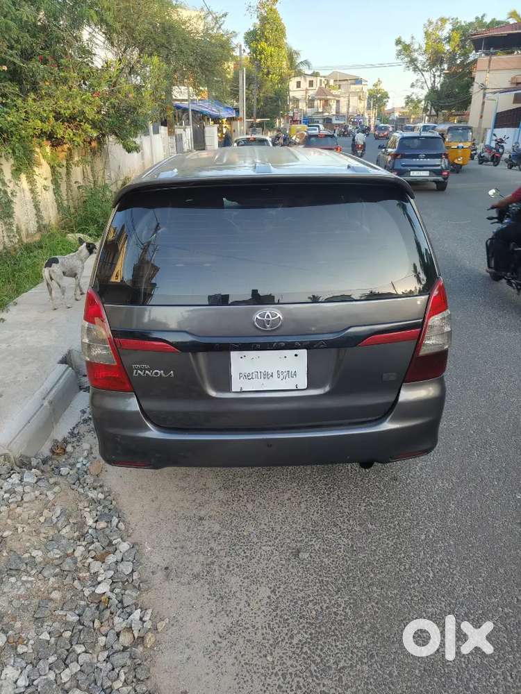 Toyota Innova 2.5,  2005