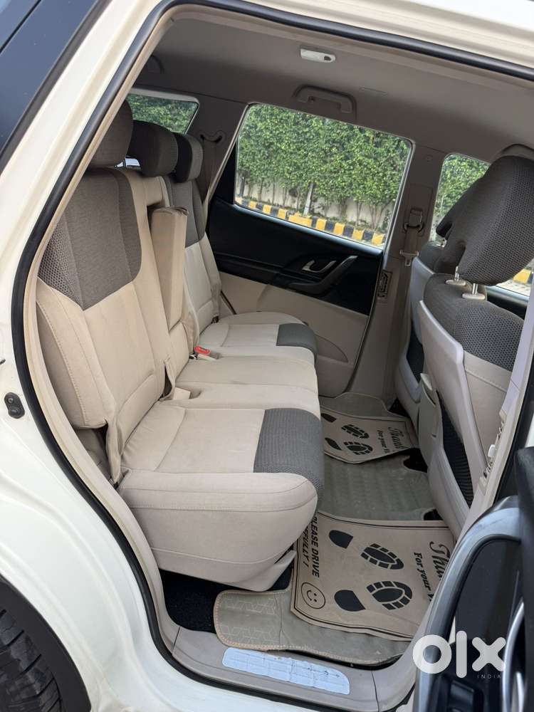 Mahindra Xuv500 W6 At, 2016, Diesel