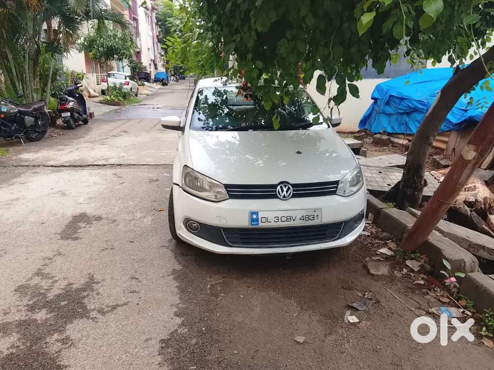 Volkswagen Vento Highline 2011 Car