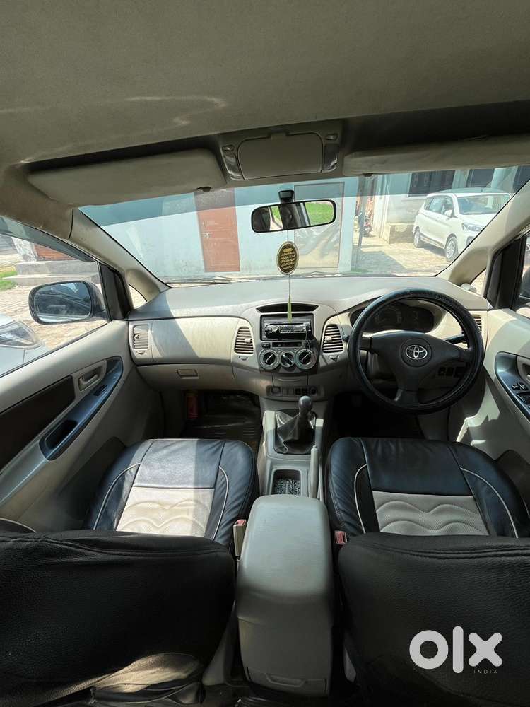 Toyota Innova Diesel 2010