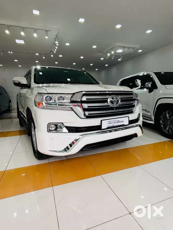 Toyota Land Cruiser [ ] 4.5 Vx Lc 200, 2014, Diesel