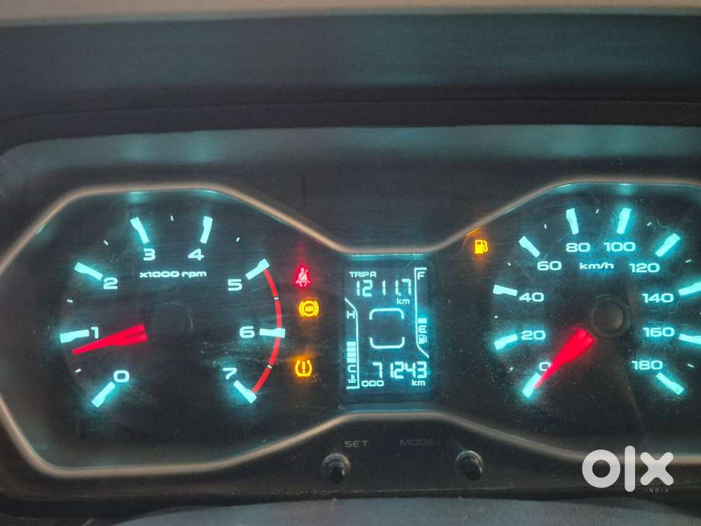 Mahindra Scorpio, 2016, Diesel