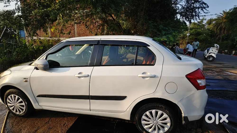 Maruti Suzuki Dzire 2017 Cng & Hybrids 120000 Km Driven