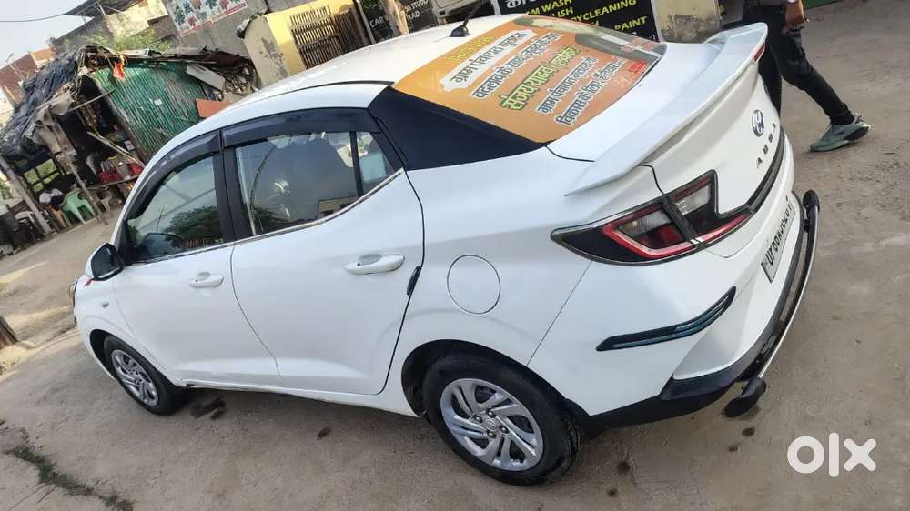 Hyundai Aura 2024 Cng & Hybrids Well Maintained