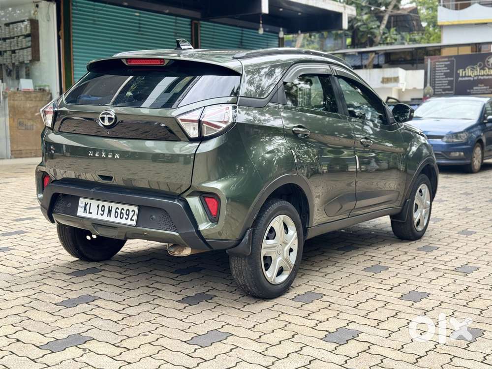 Tata Nexon 1.2 Revotron Xz, 2023, Petrol