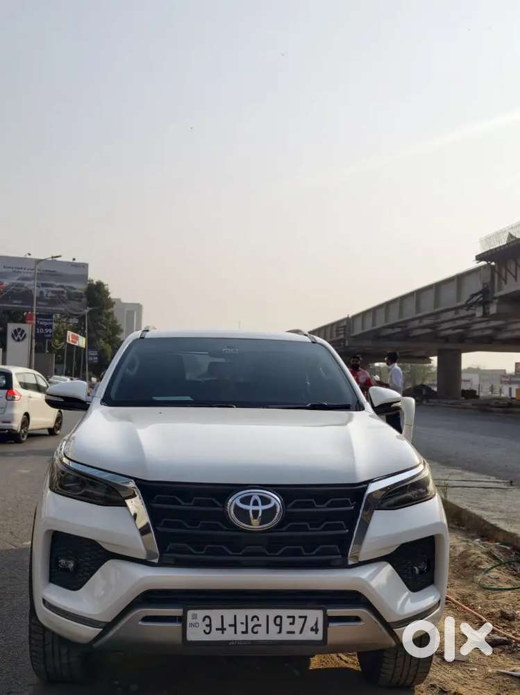 Rc Payment Toyota Fortuner 2.8 Urgent Sell