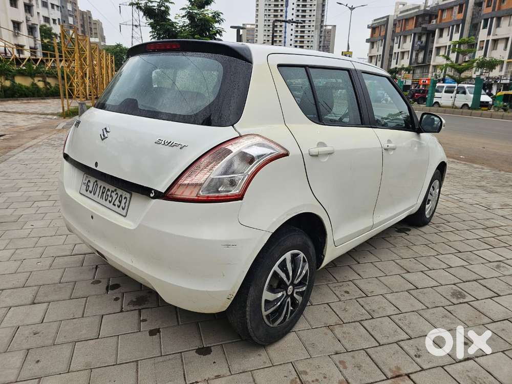 Maruti Suzuki Swift Vxi + Manual, 2014, Cng & Hybrids