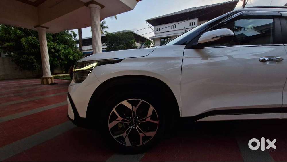 The Kia Seltos Gtx+ Petrol Automatic Dct 7 Speed, Gt Line