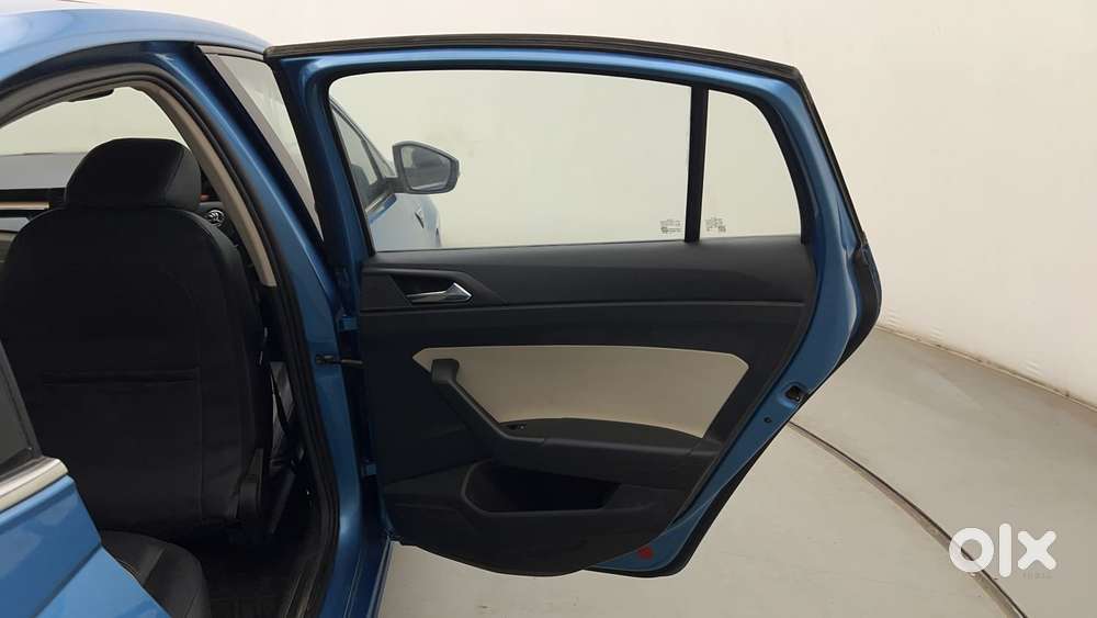 Skoda Slavia Style 1.0l Tsi At, 2022, Petrol