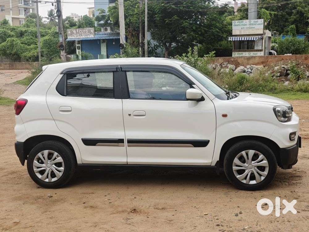 Maruti Suzuki S-presso Vxi Plus, 2022, Petrol