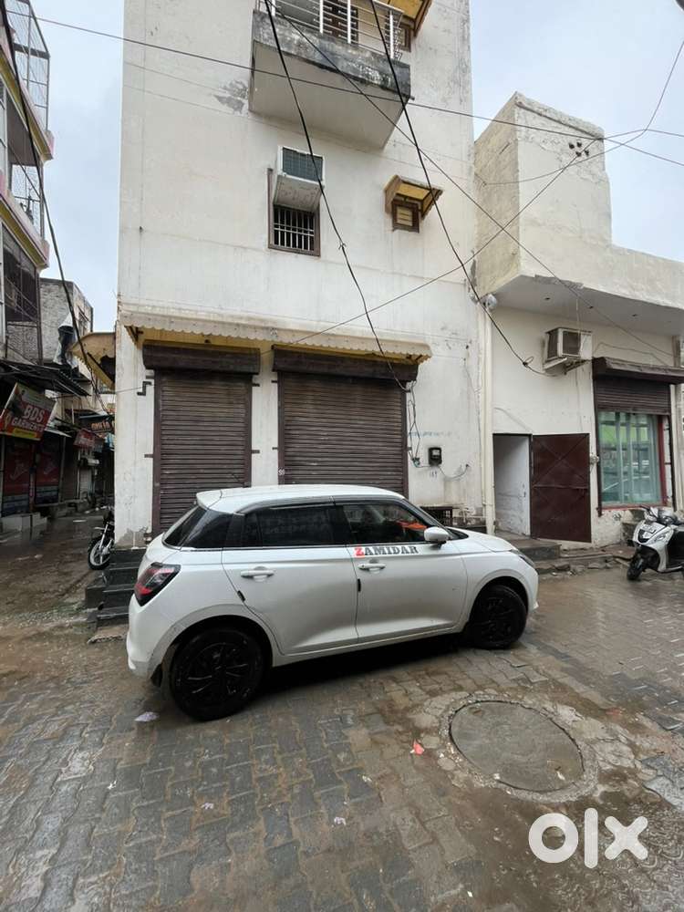 Maruti Suzuki Swift 2024 Petrol Well Maintained