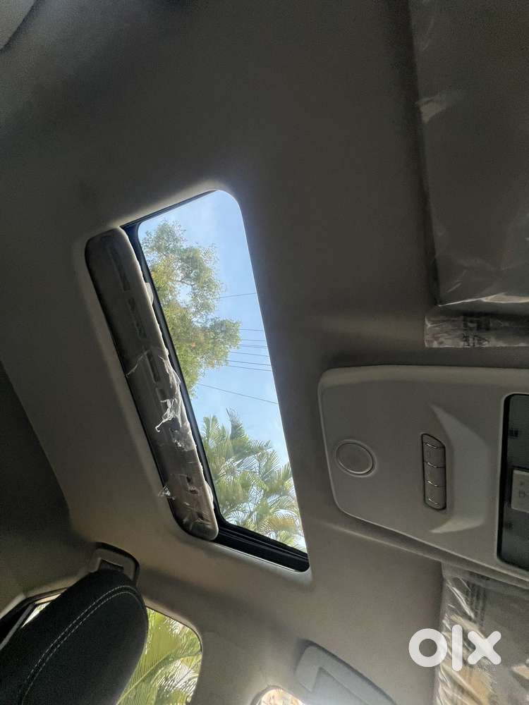 Tata Nexon Xz Plus (hs), 2023, Petrol