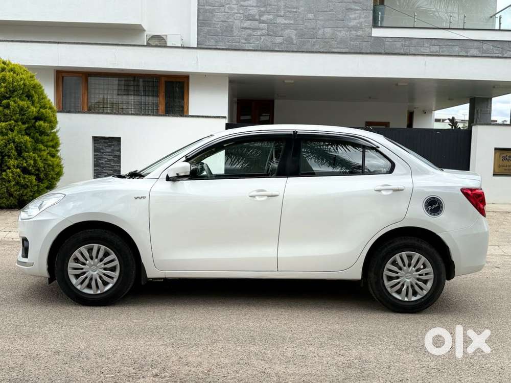 Maruti Suzuki Swift Dzire 1.2 Vxi, 2017, Petrol
