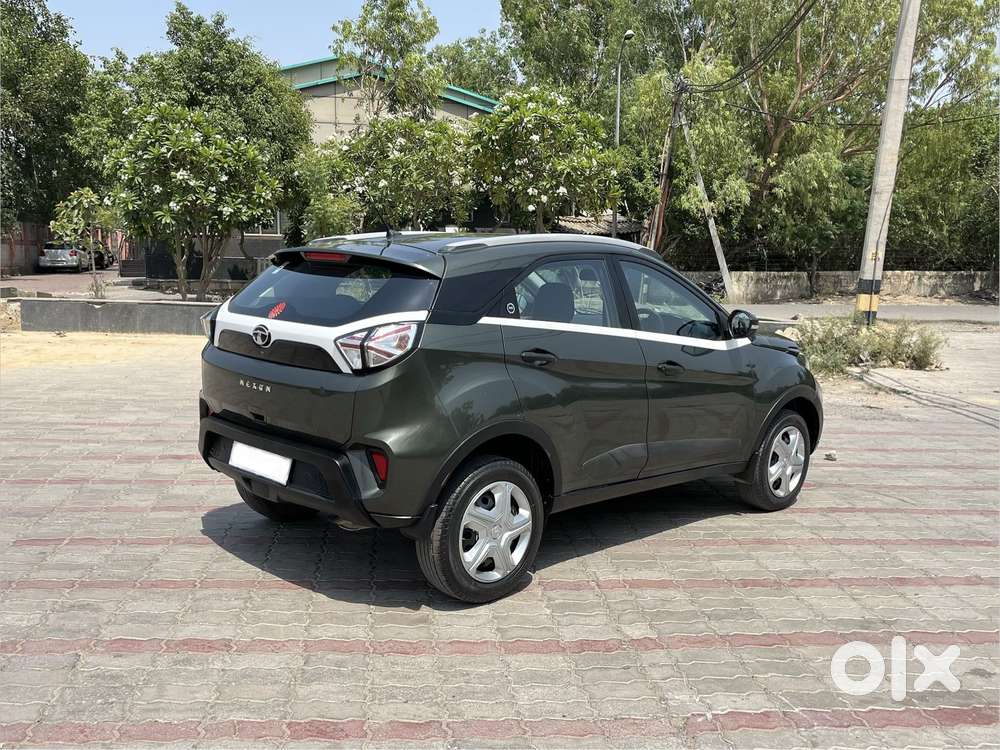 Tata Nexon 1.5 Revotorq Xma Amt, 2023, Petrol