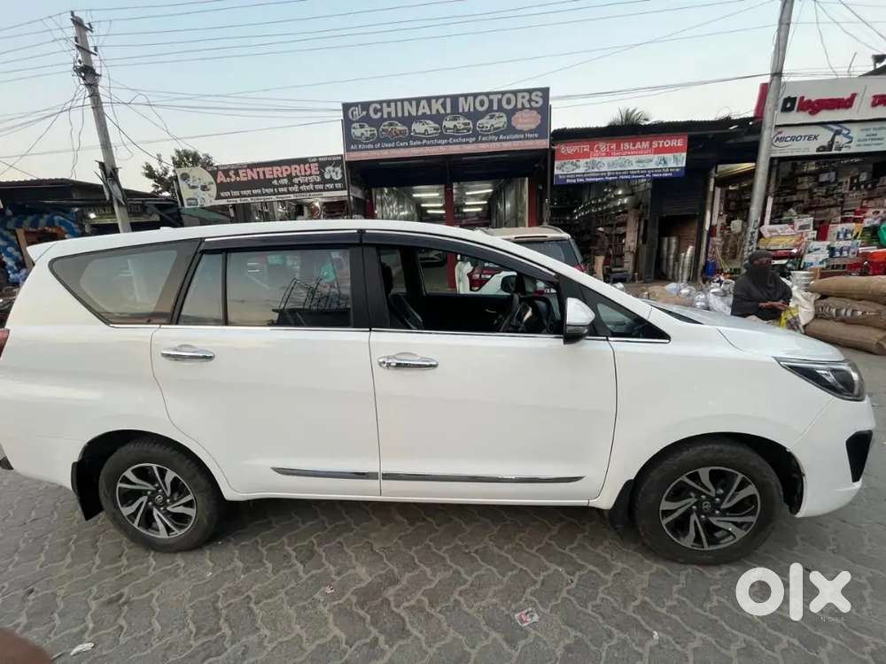 Toyota Innova Crysta 2021
