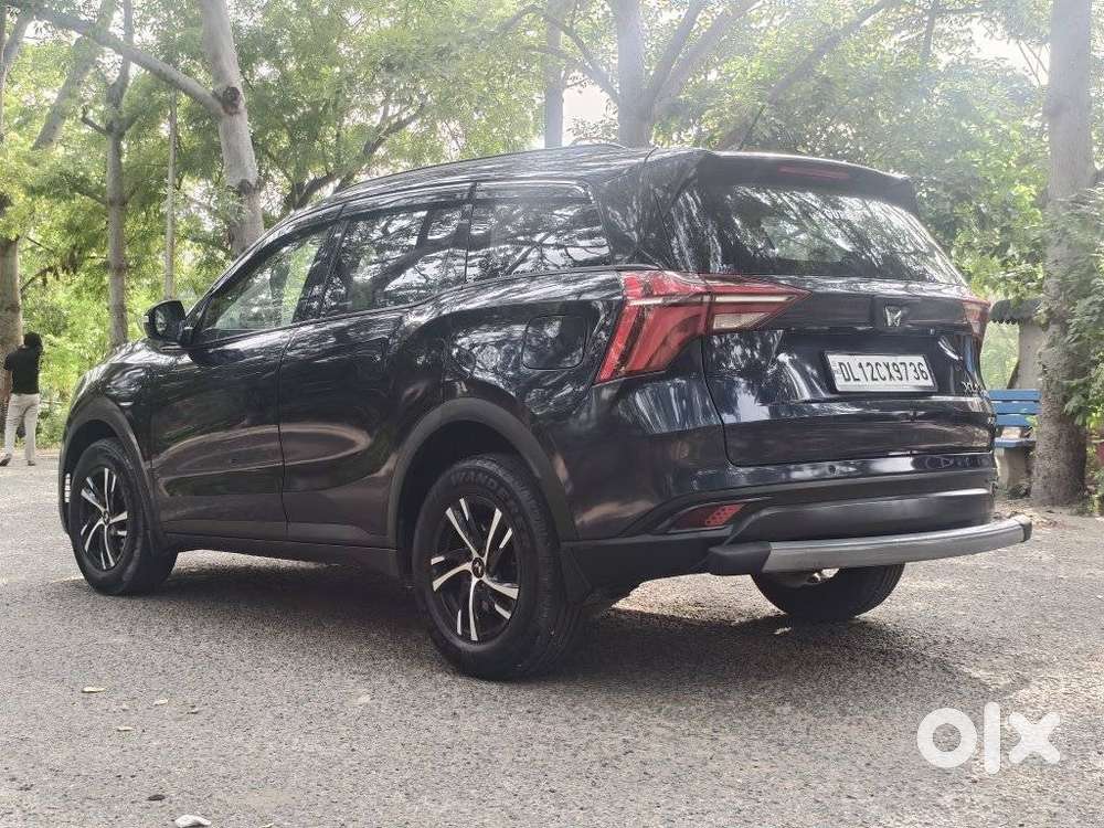 Mahindra Xuv700 2.0 Mx Petrol Mt 5 Str, 2024, Petrol