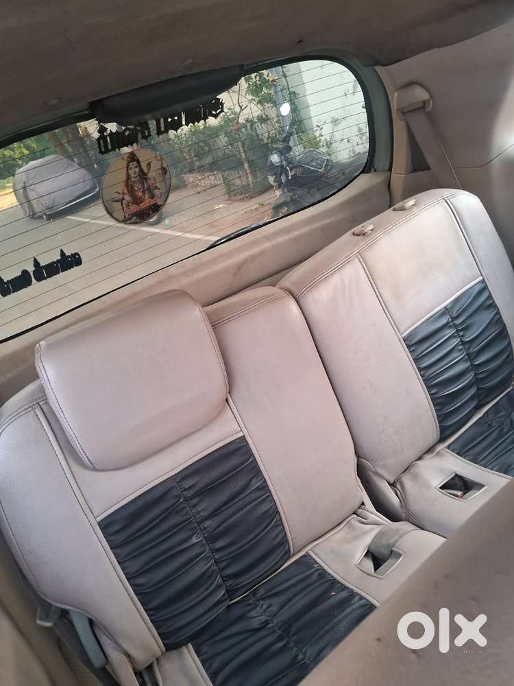 Toyota Innova 2.5 E 8 Str, 2005, Diesel