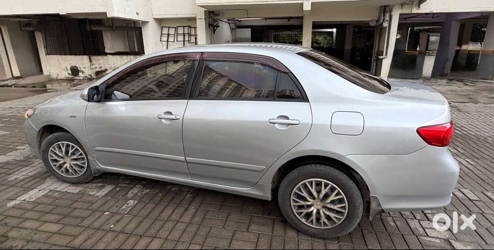 Toyota Corolla Altis 2010
