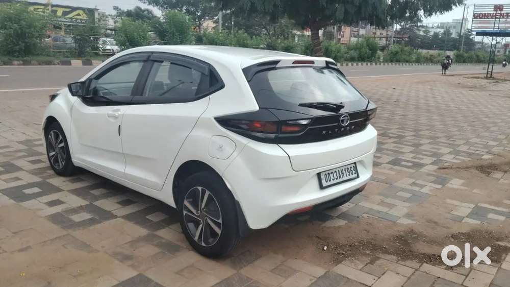 Tata Altroz 2023 Petrol
