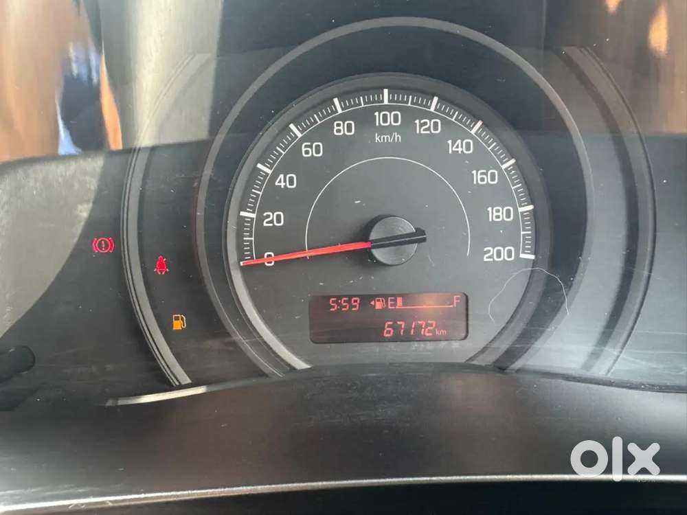 Maruti Suzuki Swift 2021 Lxi
