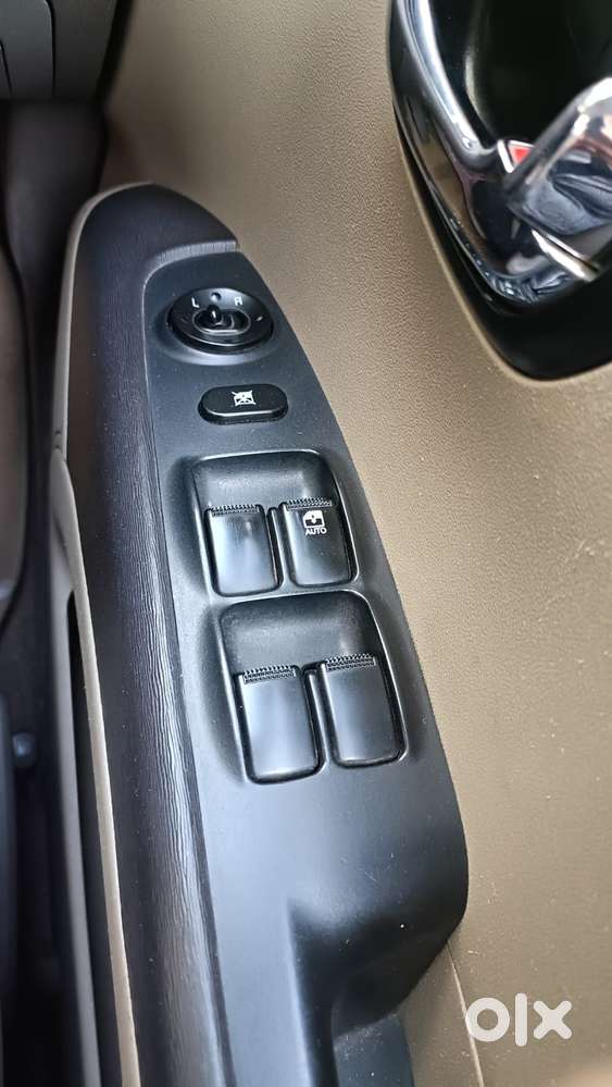 Hyundai I10 Asta 1.2 Automatic Kappa2 With Sunroof, 2013