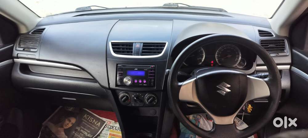 Maruti Suzuki Swift Vxi + Manual, 2011, Petrol