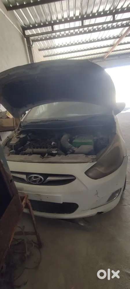 Hyundai Verna 1.6 Sx 2012