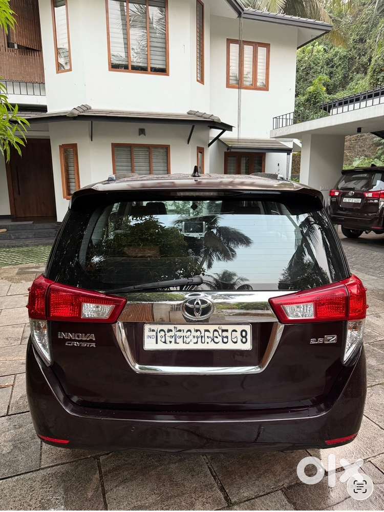 Toyota Innova Crysta 2016 2.8z Automatic