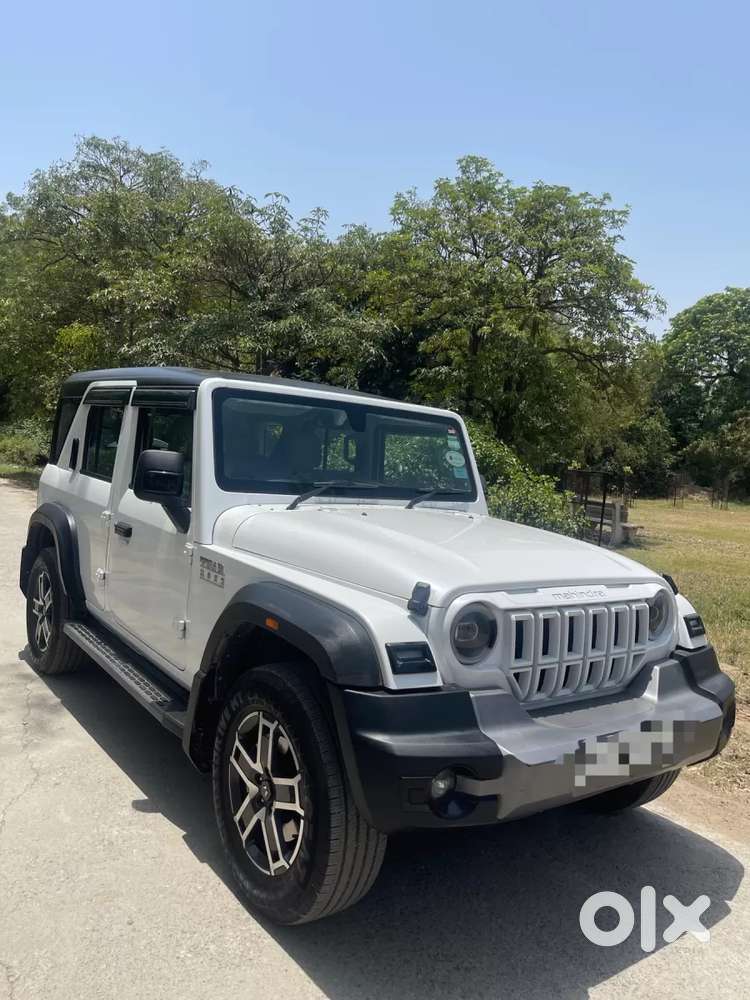 Mahindra Thar Roxx, 2025, Petrol
