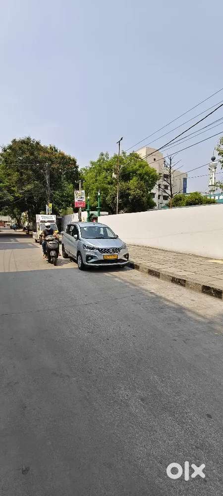 Maruti Suzuki Ertiga Vxi 2025