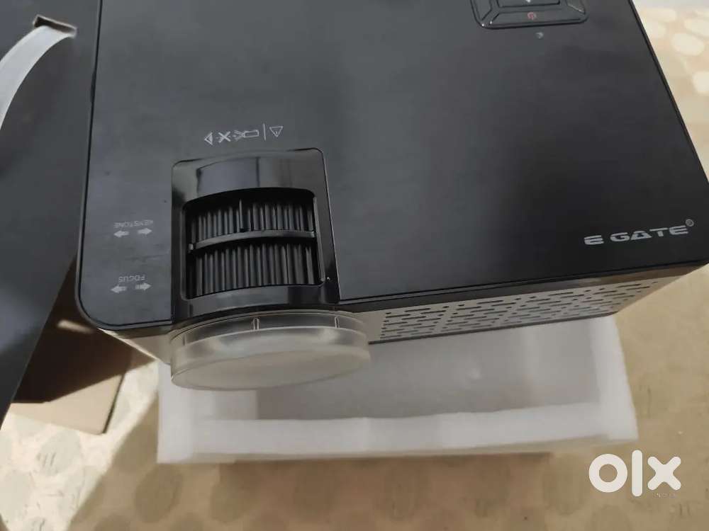 Projector- egate 9pro max FHD 1080p