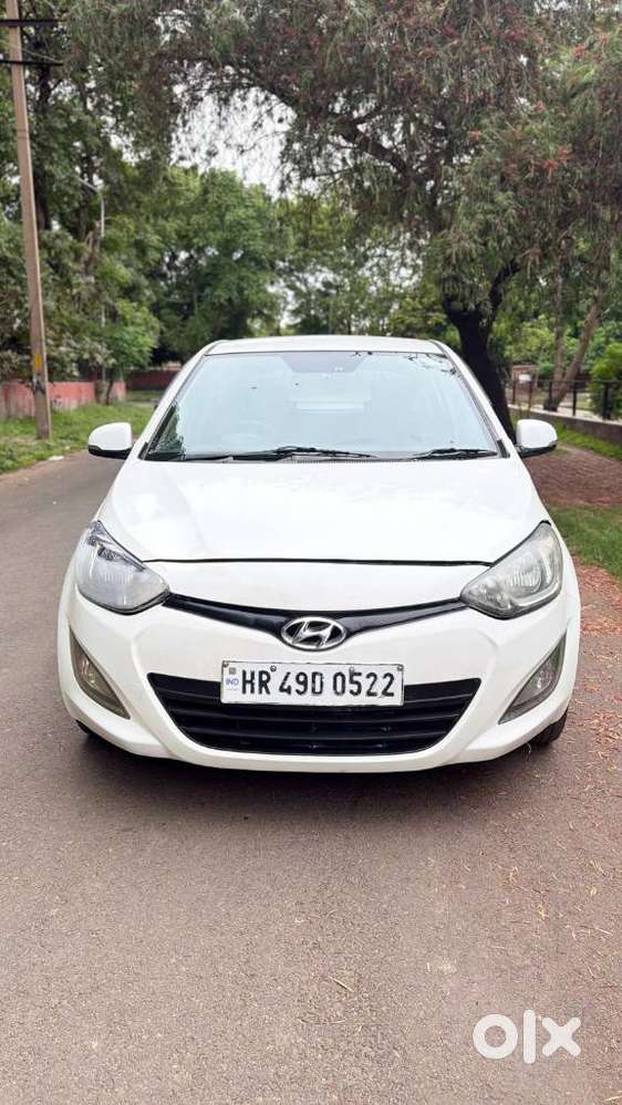 Hyundai I20 2015-2017 Sportz Option 1.4 Crdi, 2013, Petrol