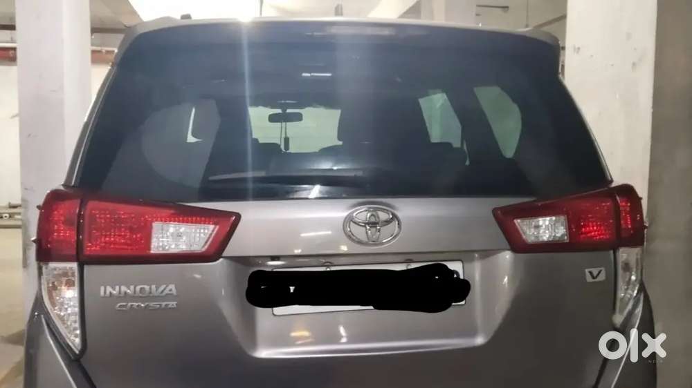 Toyota Innova Crysta 2017 Diesel 148000 Km Driven