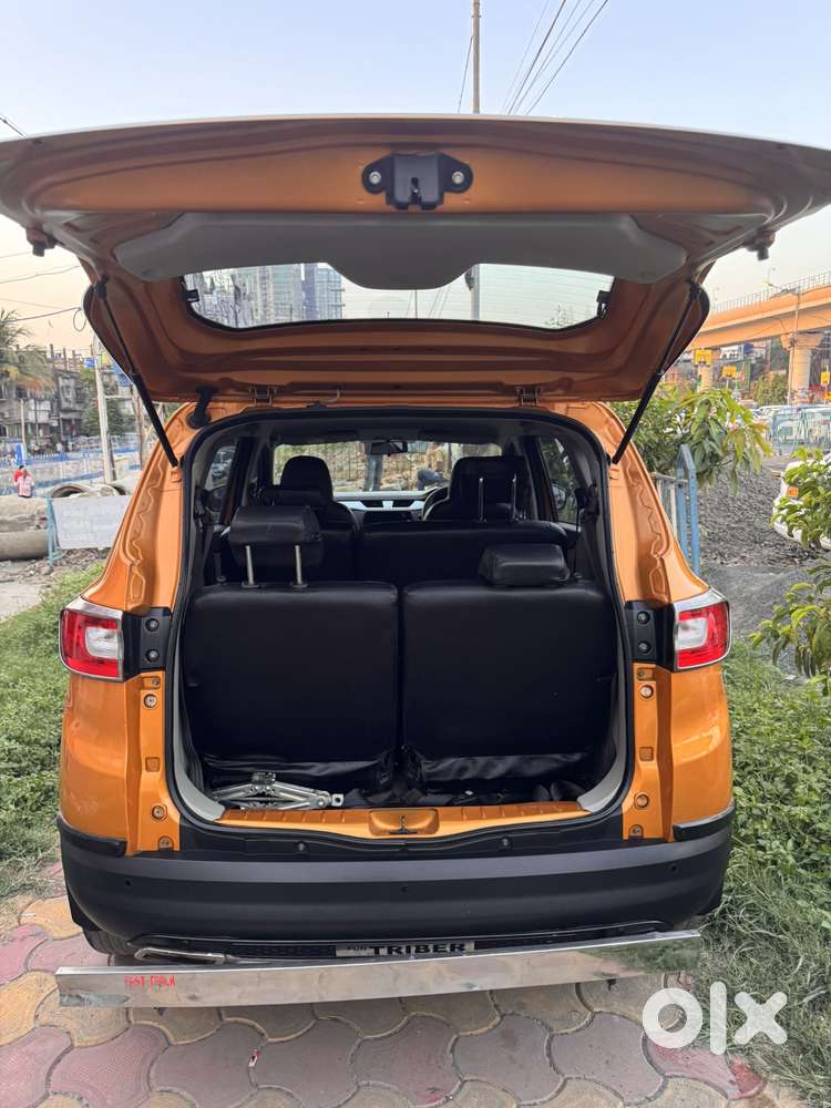 Renault Triber Rxz, 2022, Petrol