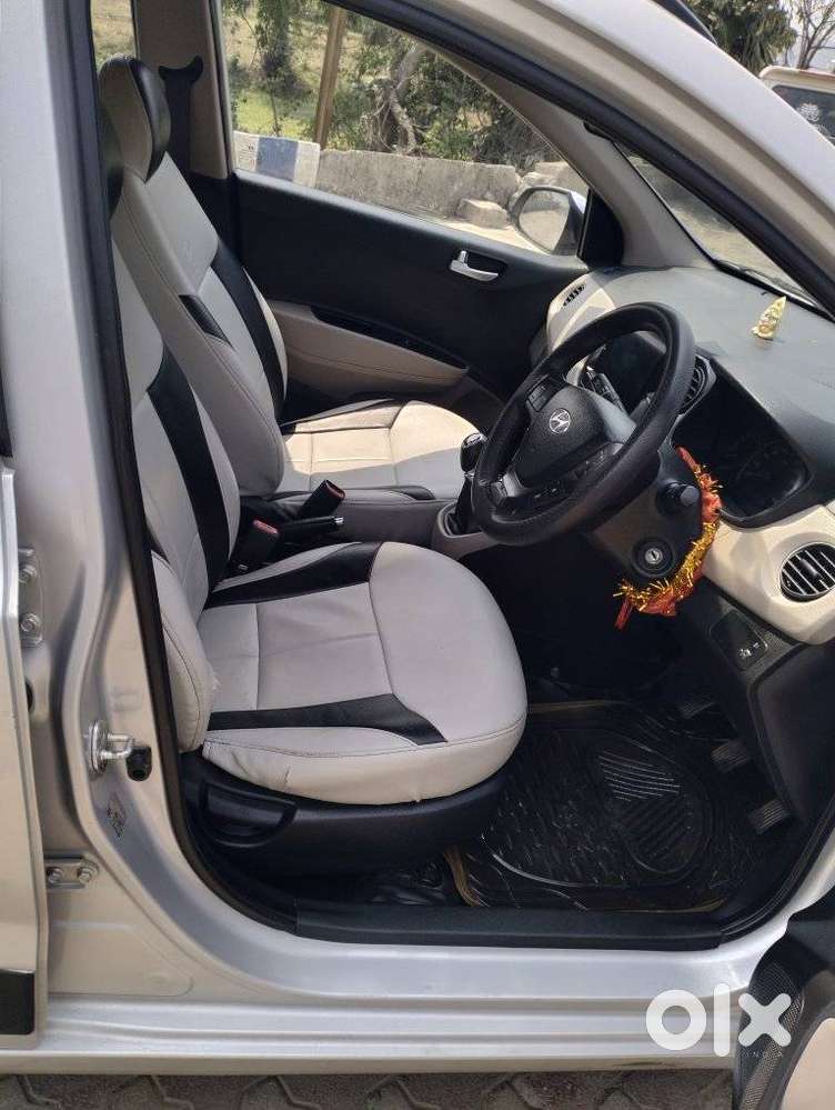 Hyundai Grand I10 2013-2016 Sportz, 2015, Petrol