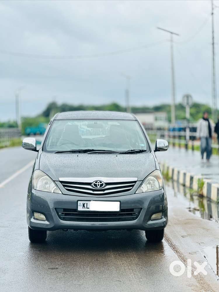 Toyota Innova Diesel 2011