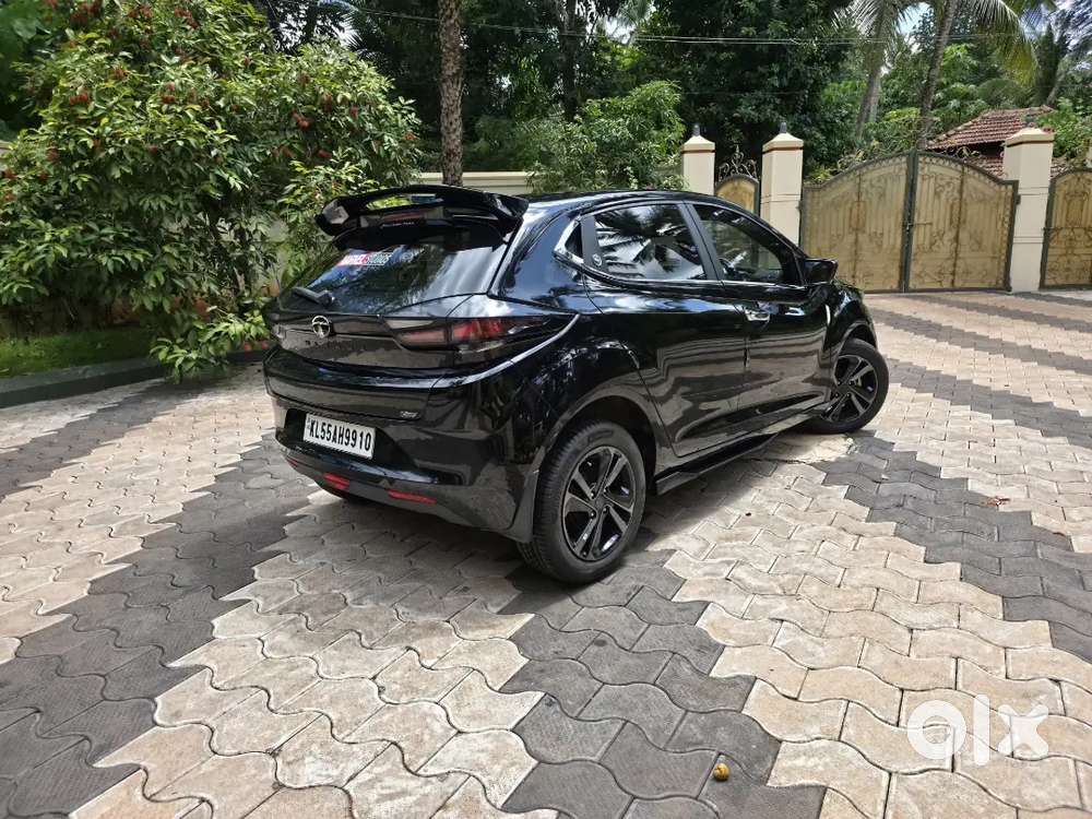 Tata Altroz 2023 Diesel Dark Edition