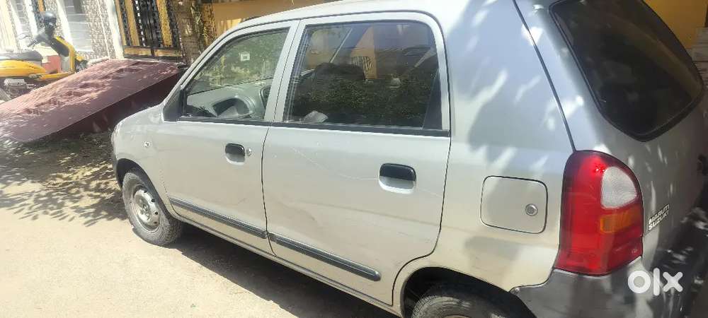 Single Hand Driven Good Condition Smooth Running Insurance Covered