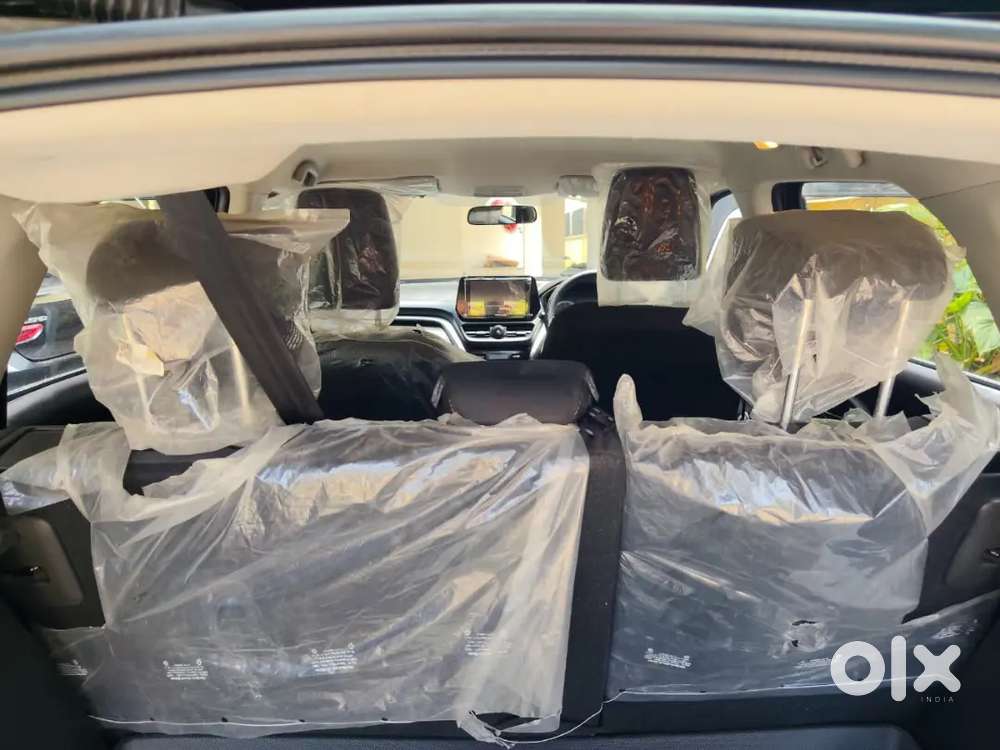 Toyota Urban Cruiser Hyryder 2025 Petrol 17000 Km Driven