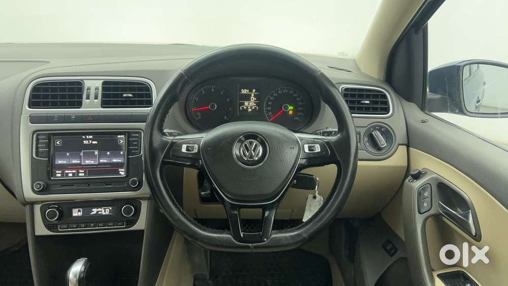 Volkswagen Vento 1.2l Tsi Highline Plus At Petrol, 2017, Petrol