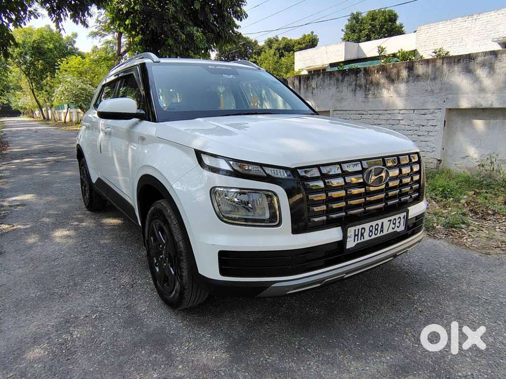 Hyundai Venue S Plus Mt 1.2 Kappa, 2024, Petrol