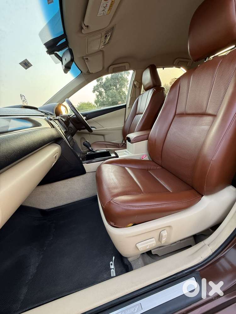 Toyota Camry Hybrid 2.5, 2018, Petrol