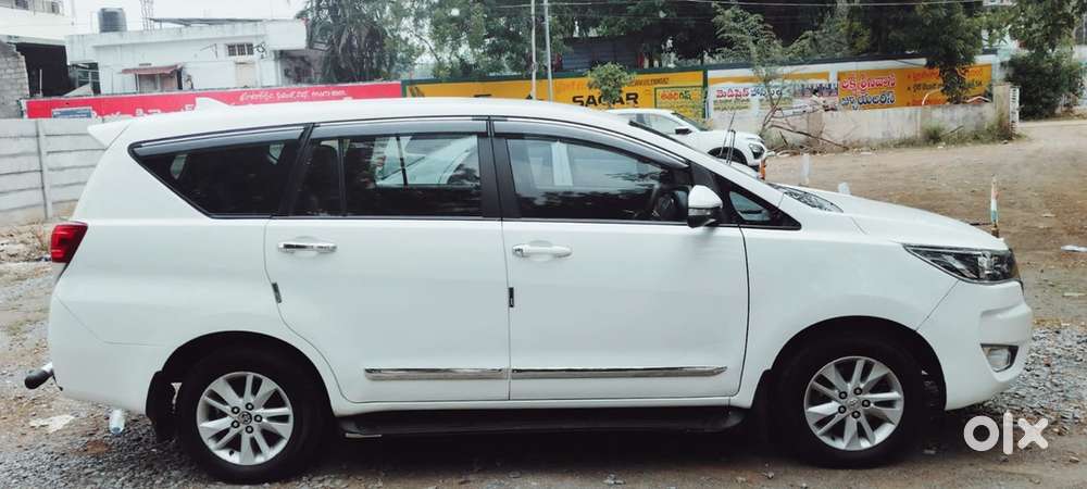 Toyota Innova Crysta 2018